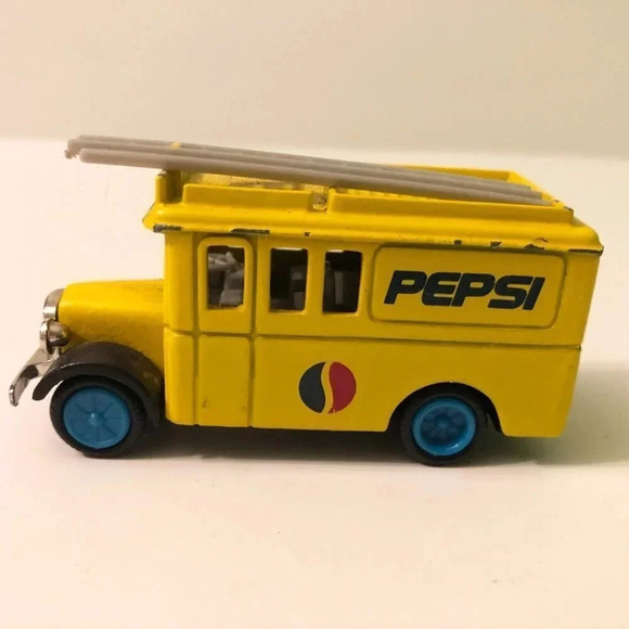 Vintag Pepsi  Cola Delivery Utility Truck With Ladder Car Vehicle - Picture 9 of 10